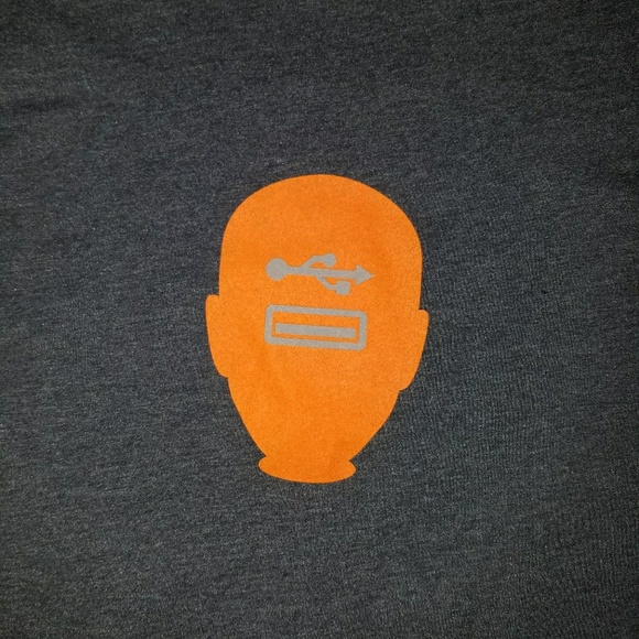 USB Head T Shirt - Picture 2 of 3